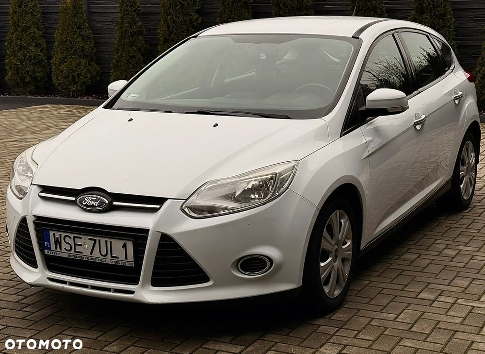 Ford Focus 1.6 TDCi Ambiente Start - 8