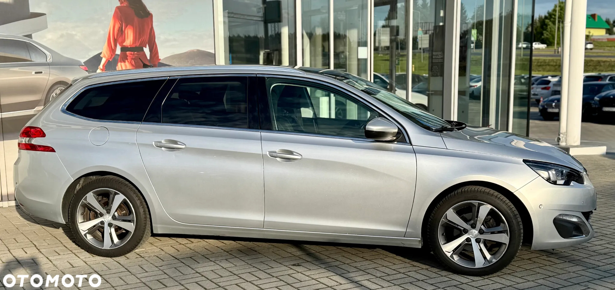 Peugeot 308 1.2 PureTech GPF Allure Pack S&S - 6