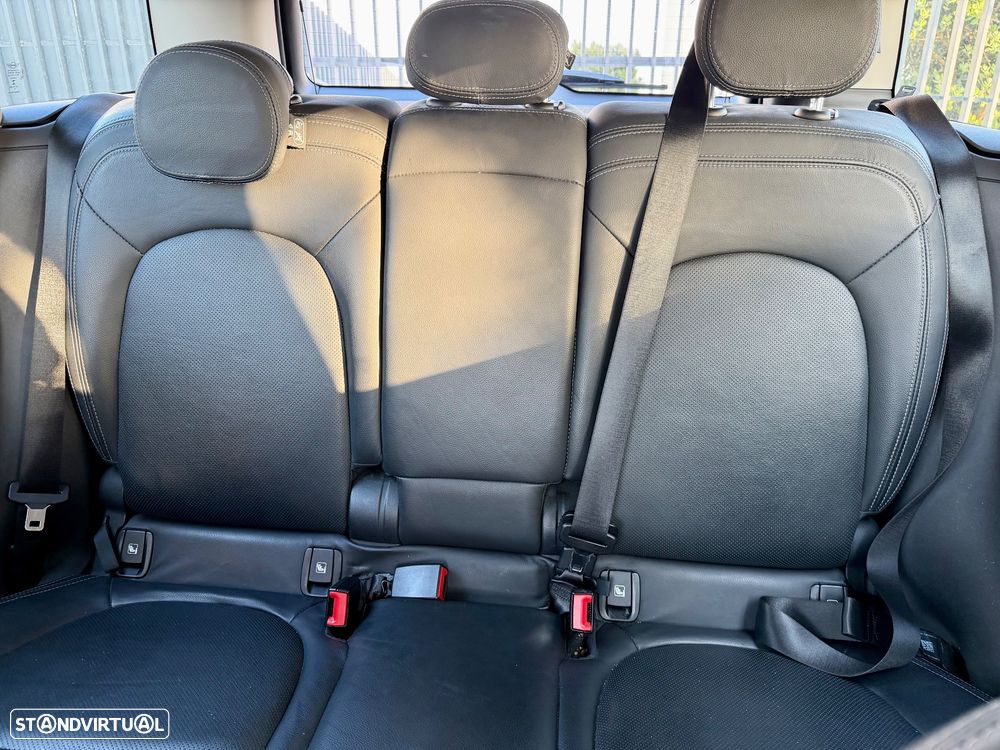 MINI Countryman One D - 11