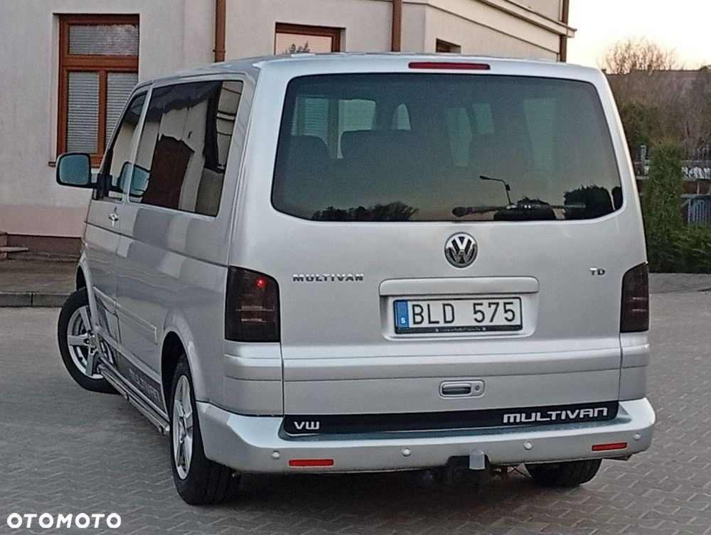 Volkswagen Multivan - 9