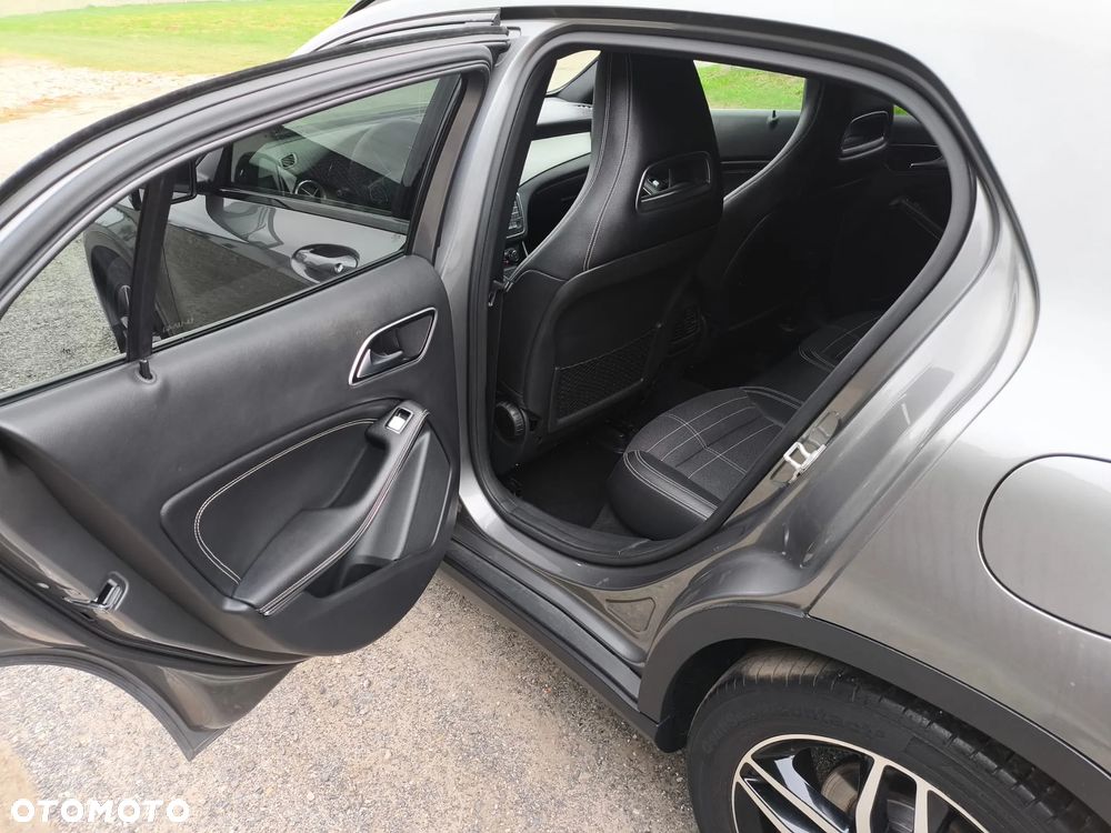 Mercedes-Benz GLA 200 (CDI) d 7G-DCT - 19
