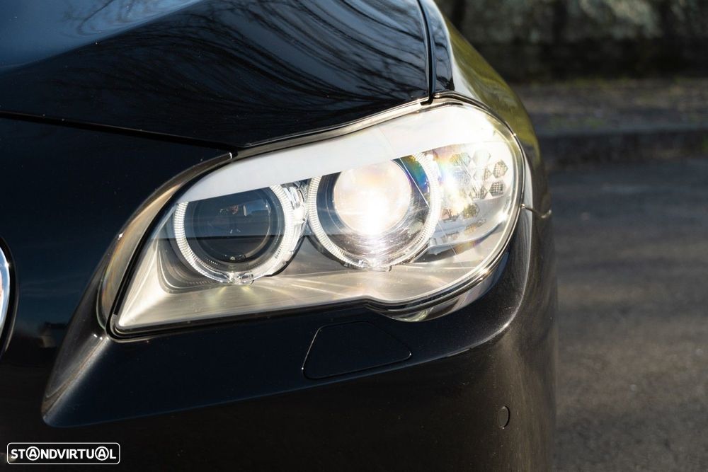 BMW 520 d Line Luxury - 35