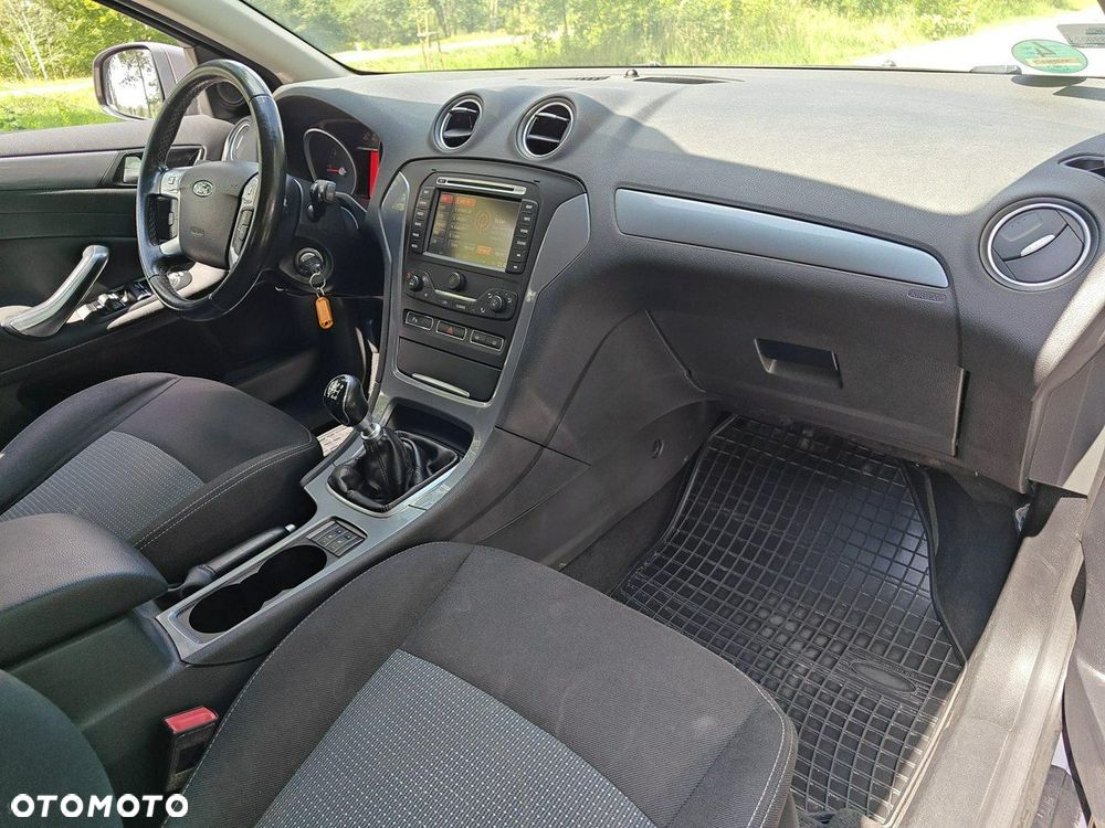 Ford Mondeo - 14