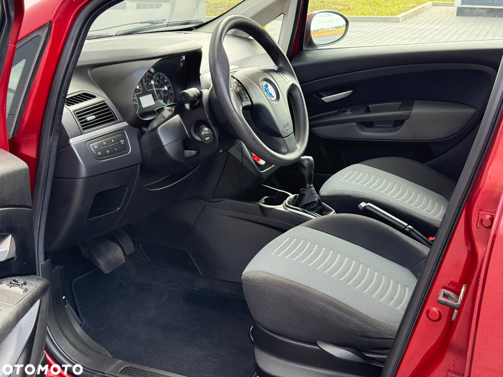 Fiat Grande Punto 1.4 8V Dualogic Dynamic - 11