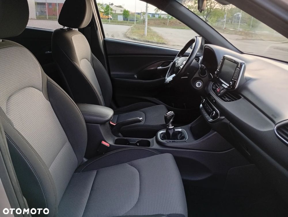 Hyundai i30 1.4 Comfort - 8