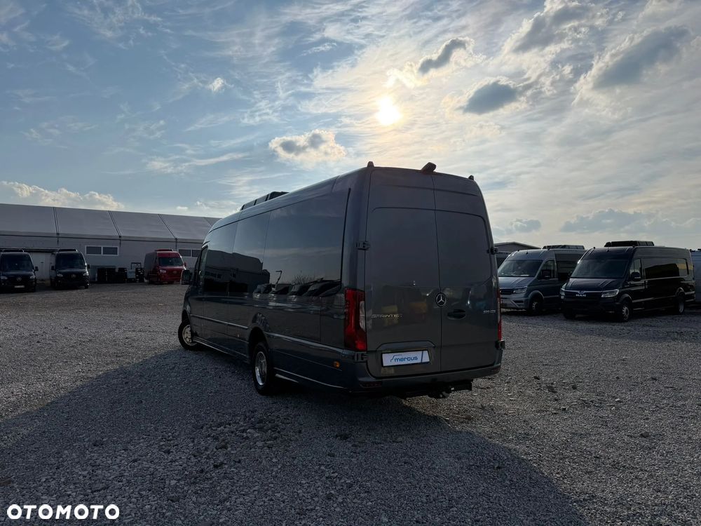 Mercedes-Benz Sprinter 519 - 8