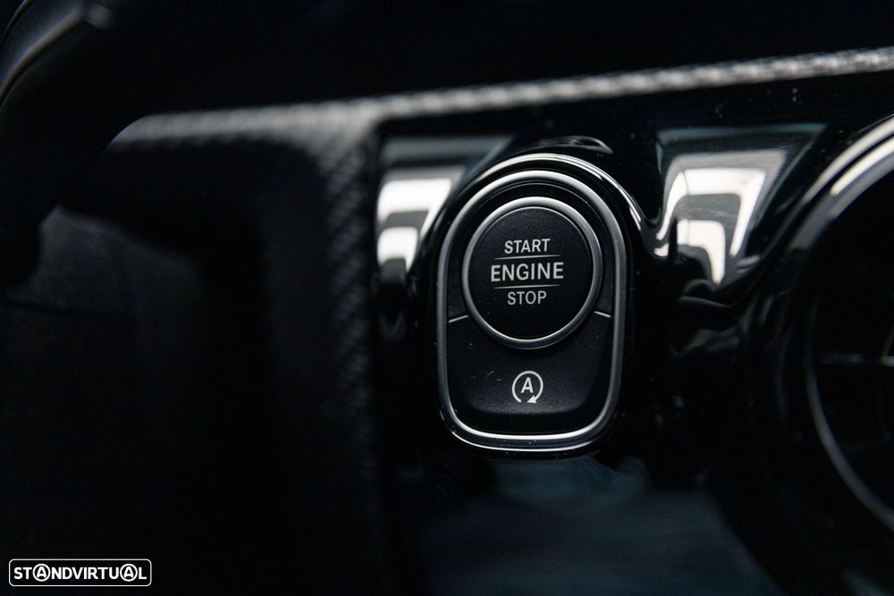 Mercedes-Benz A 200 Standard - 33