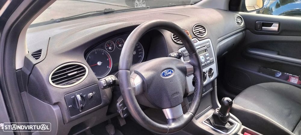 Ford Focus SW 1.6 TDCi Connection - 18