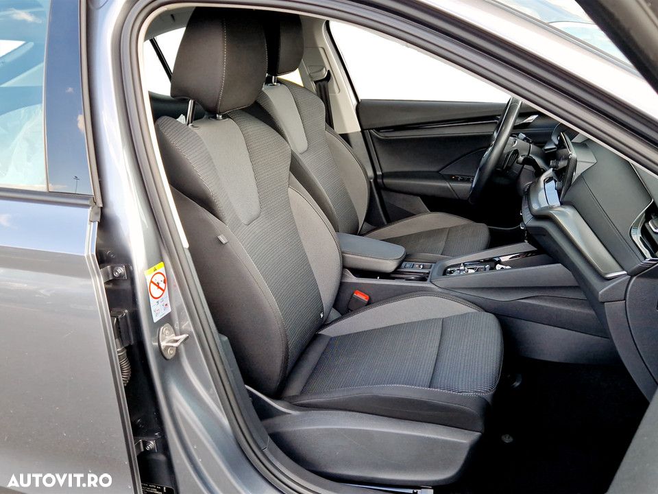 Skoda Octavia 2.0 TDI DSG Ambition - 14