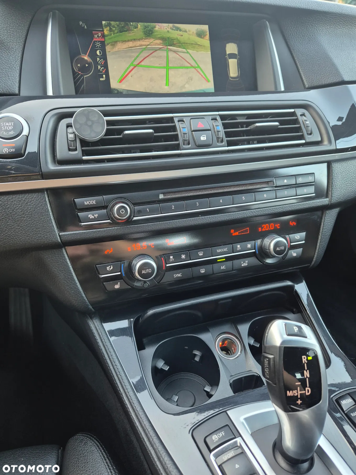 BMW Seria 5 525d xDrive Touring - 10