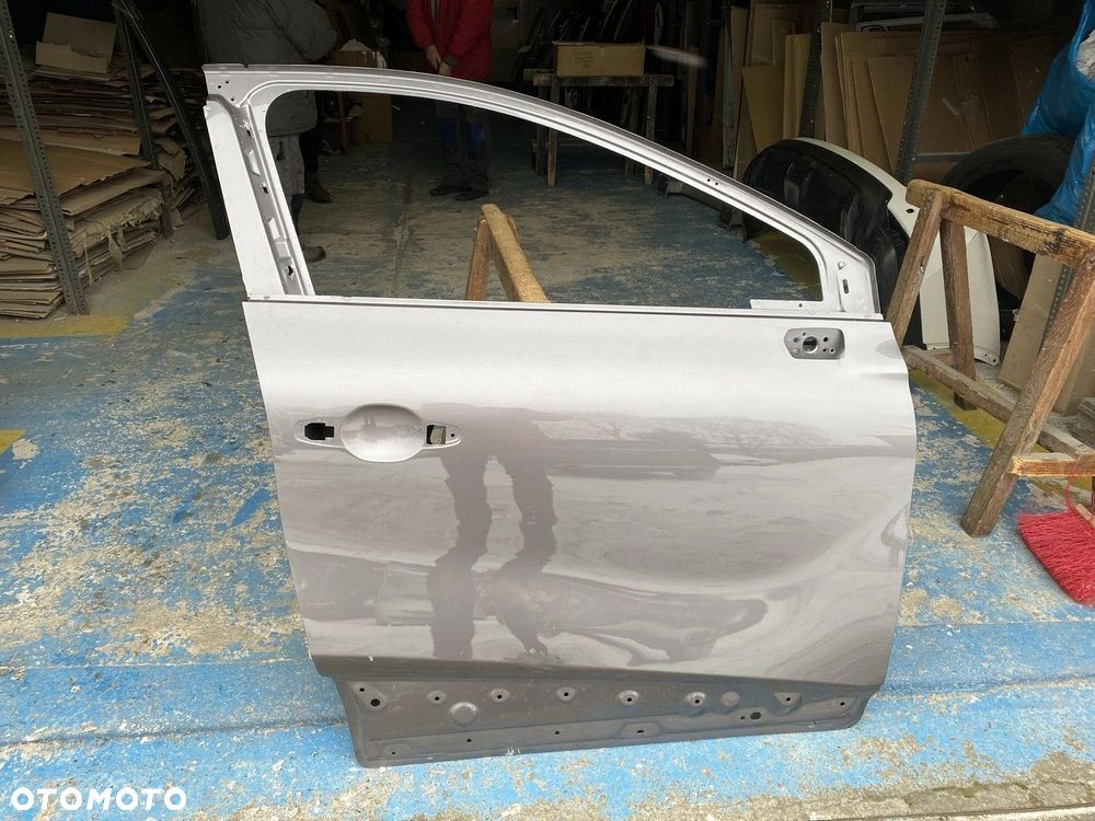 DRZWI PRZEDNIE PRAWE MITSUBISHI ASX II 19 RENAULT CAPTUR II 801122562R - 1