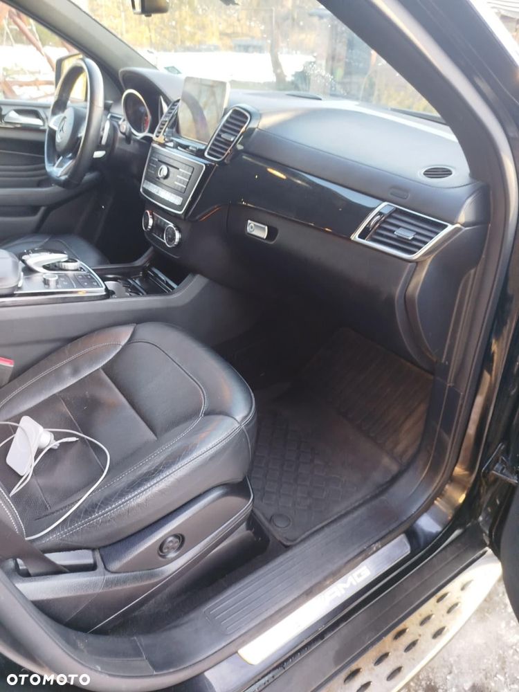 Mercedes-Benz GLE - 21