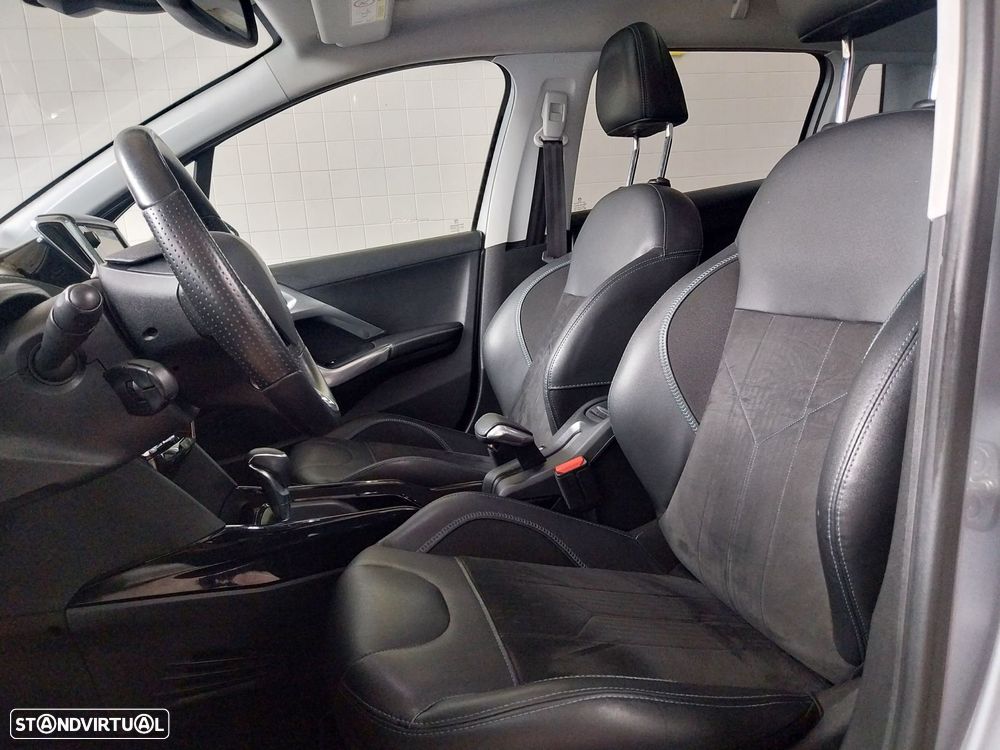 Peugeot 2008 1.2 PureTech Crossway EAT6 - 4