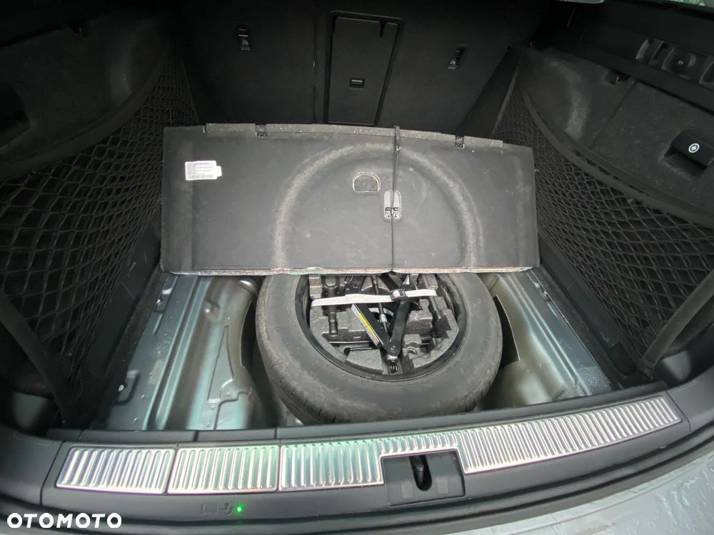 Skoda Superb 1.8 TSI Ambition DSG - 14