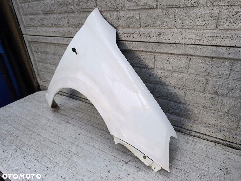 łada granta 2011- błotnik przedni prawy oryginał - 2