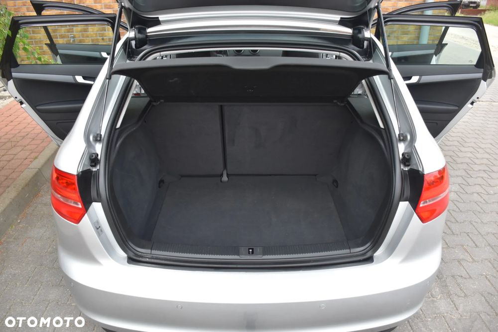 Audi A3 Sportback 2.0 TDI DPF S line Sportpaket - 16