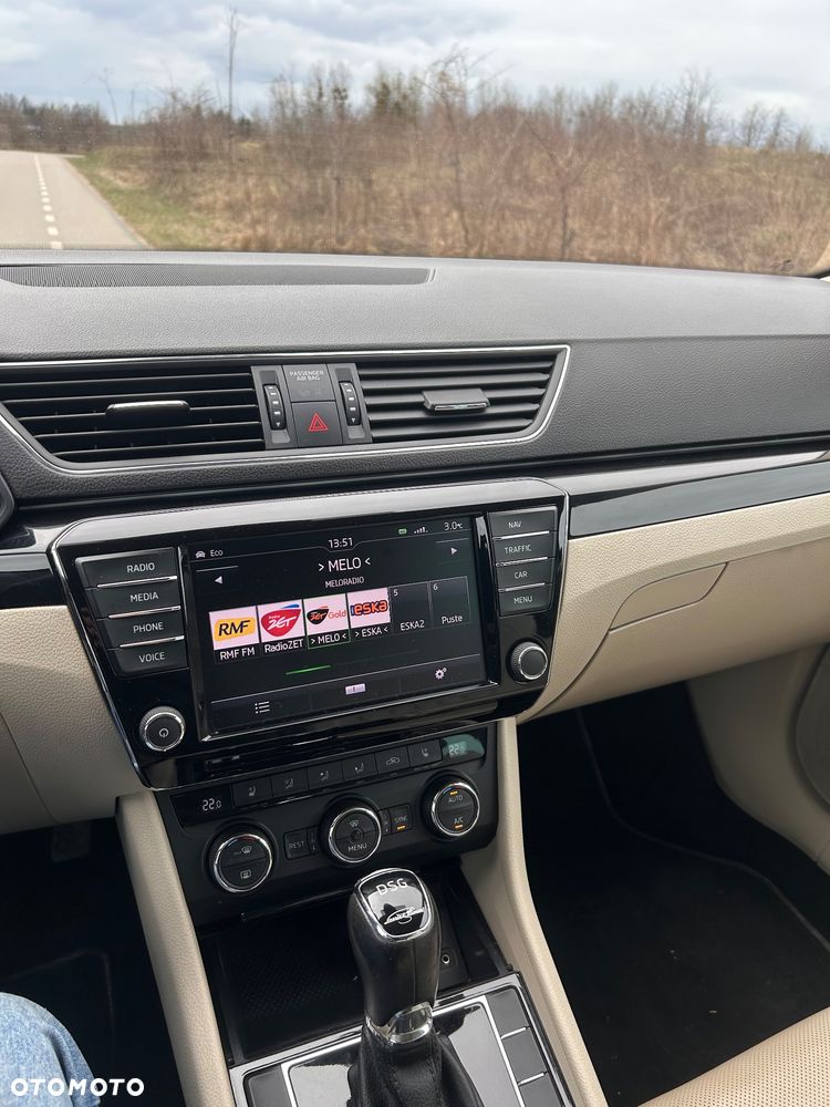 Skoda Superb 2.0 TDI 4x4 L&K DSG - 3