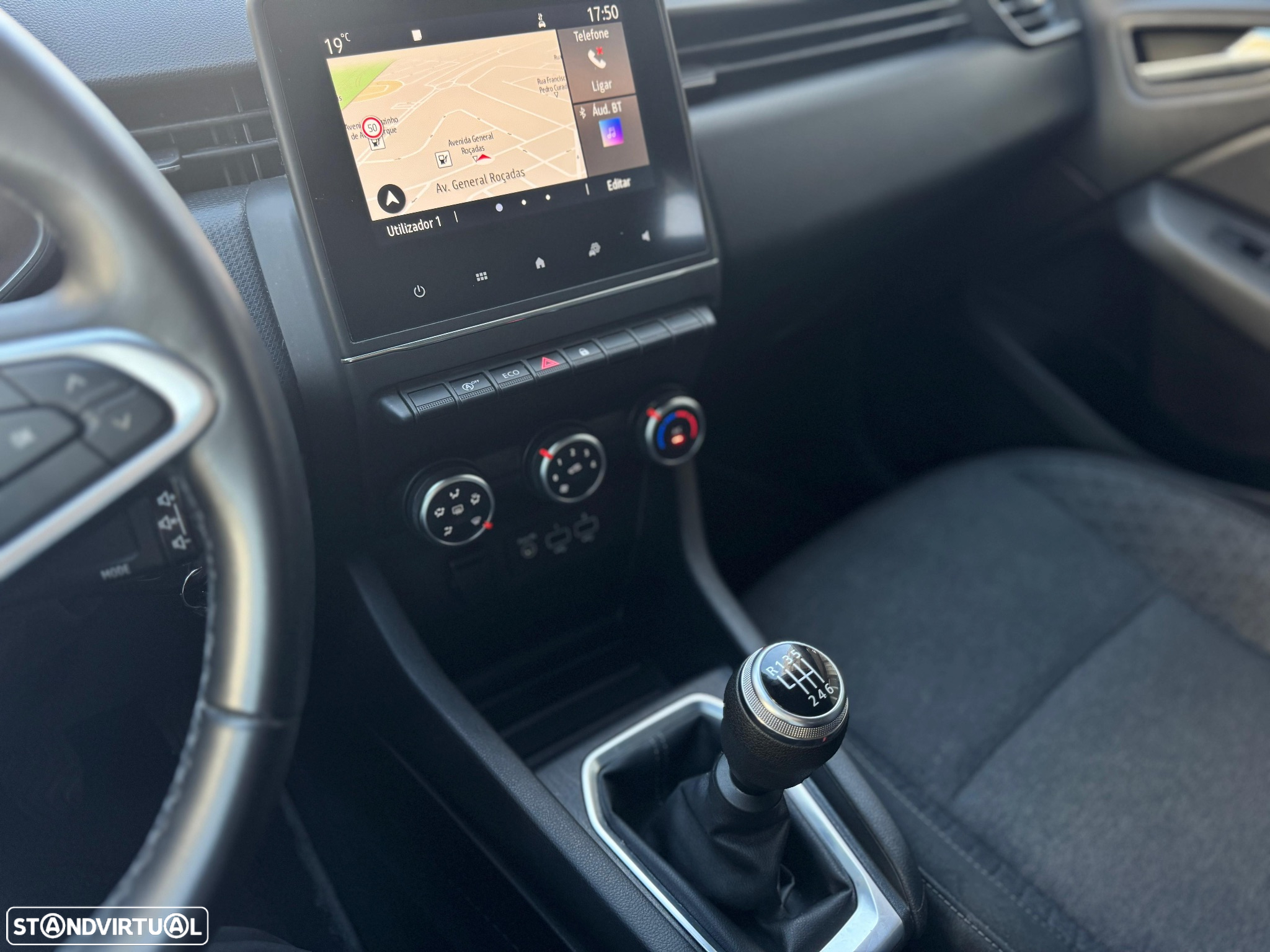Renault Clio BLUE dCi 85 BUSINESS EDITION - 11