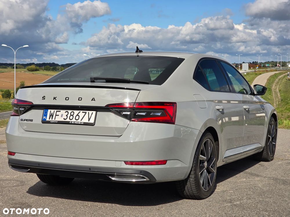 Skoda Superb 2.0 TDI SCR Sportline DSG - 12