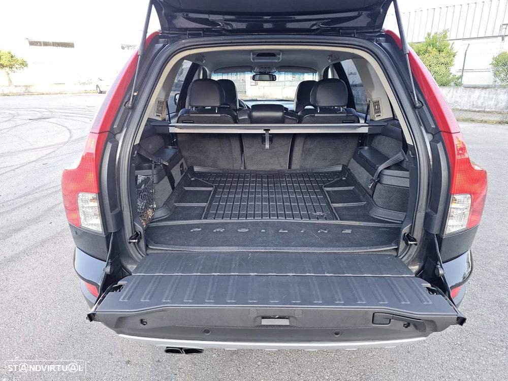 Volvo XC 90 2.4 D5 7L R-Design - 11