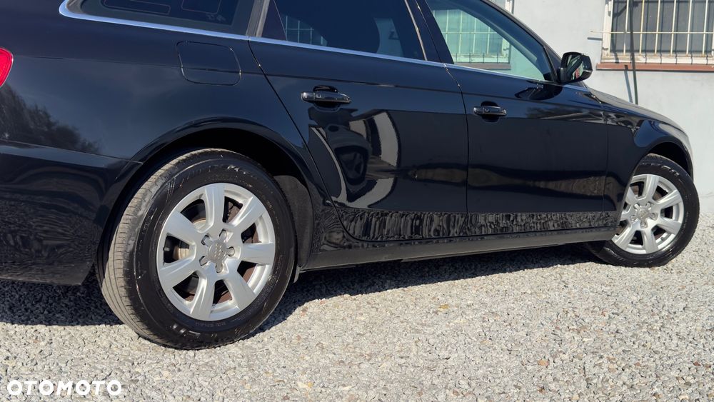 Audi A4 Avant - 11