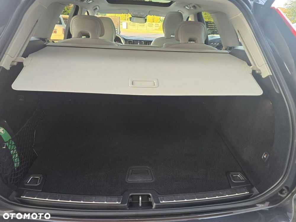 Volvo XC 60 - 30