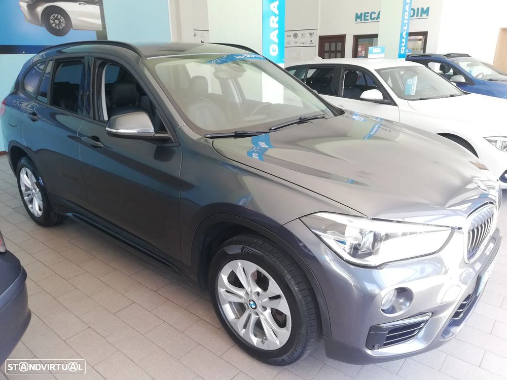 BMW X1 xDrive18d Sport Line - 2