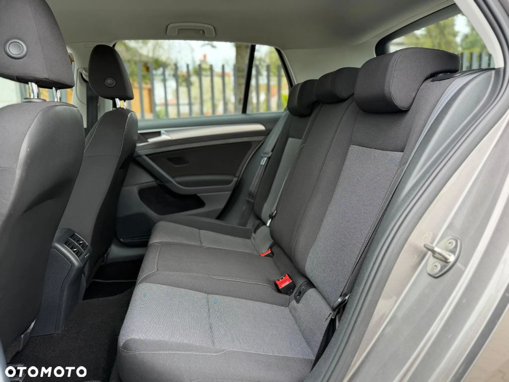 Volkswagen Golf 1.4 TSI BlueMotion Technology DSG Comfortline - 20