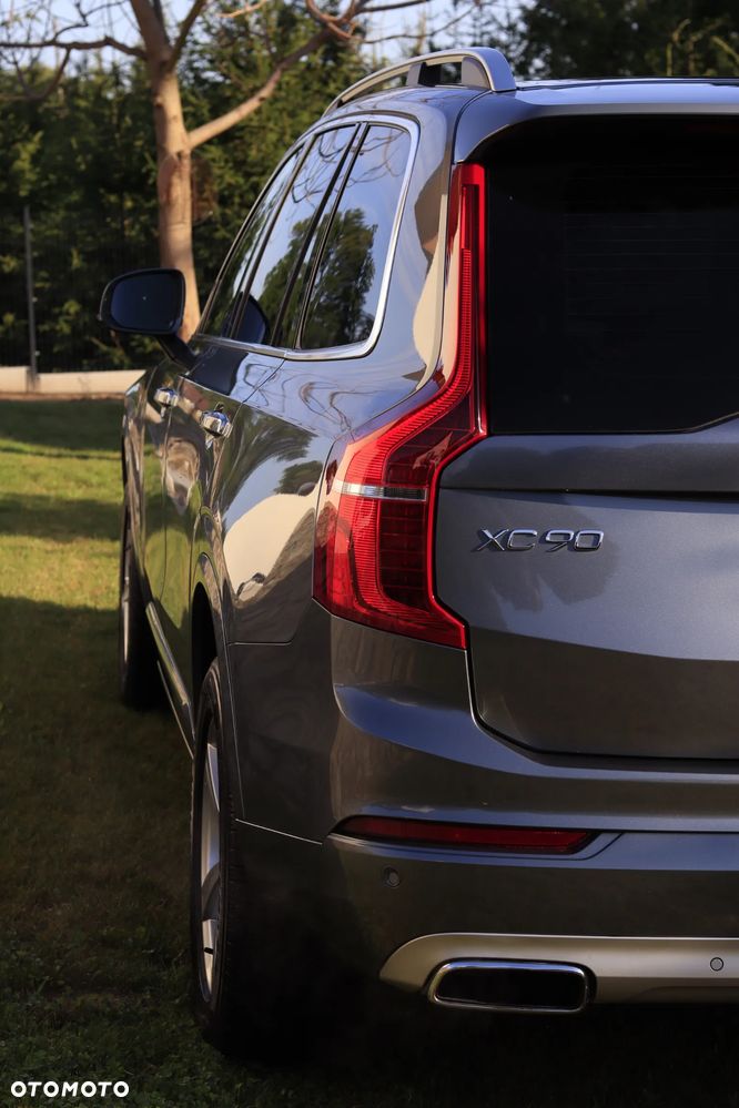 Volvo XC 90 T5 AWD Momentum - 35