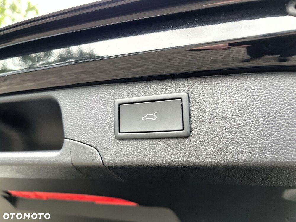 Volkswagen Passat Variant 1.5 TSI ACT mHEV Elegance DSG - 37