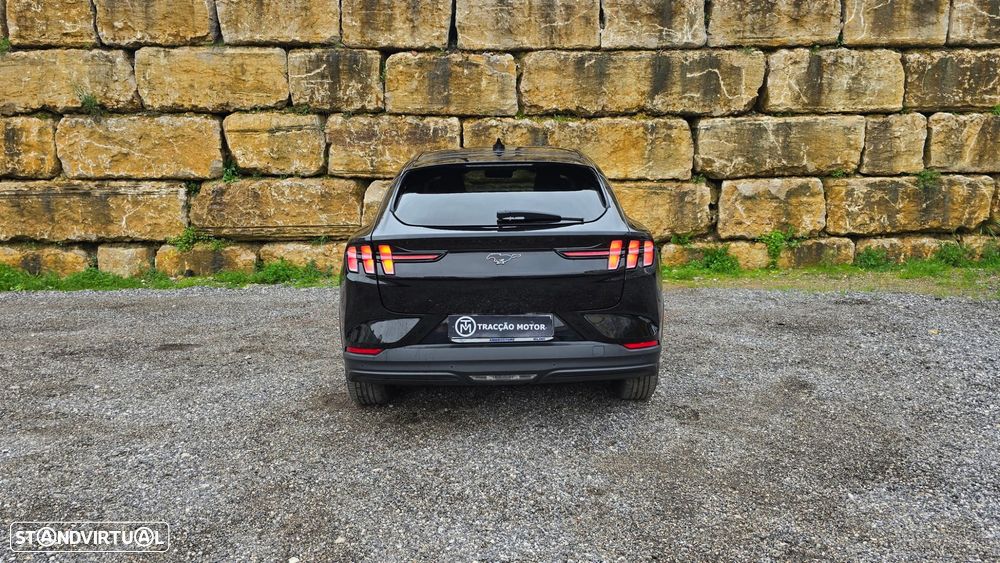 Ford Mustang Mach-E - 6