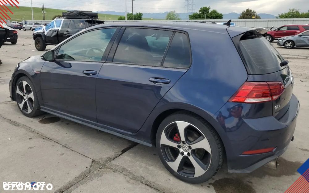 Volkswagen Golf GTI BlueMotion Technology - 2