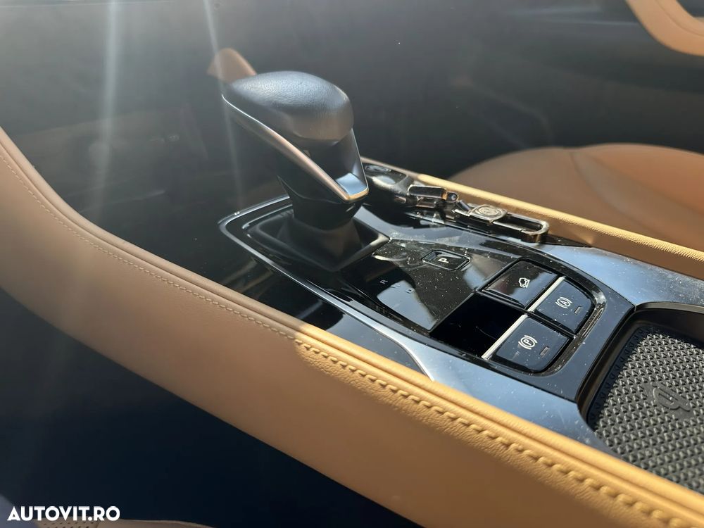 MG HS Luxury - 9