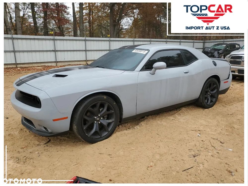 Dodge Challenger - 1