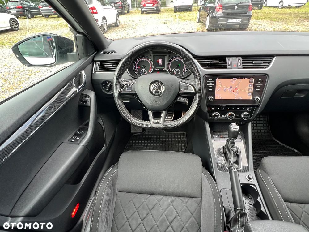 Skoda Octavia 2.0 TDI 4x4 DSG RS - 18