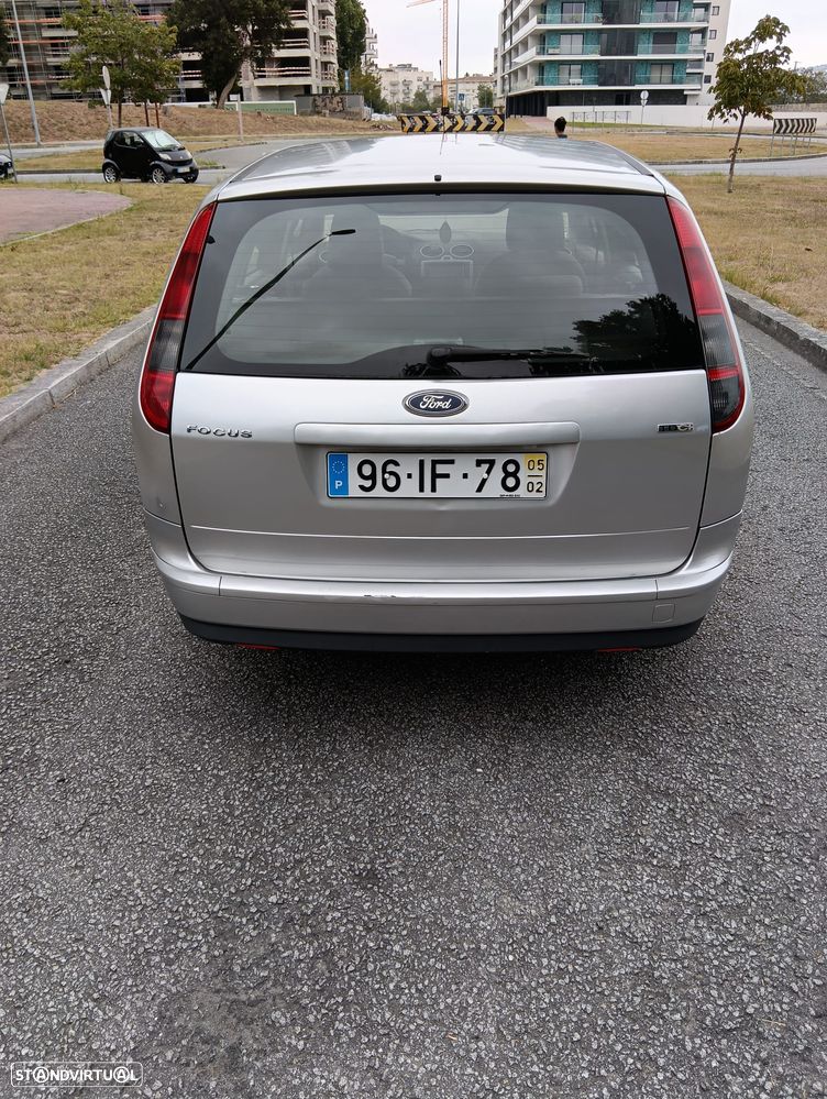Ford Focus SW 1.6 TDCi DPF Sport - 4