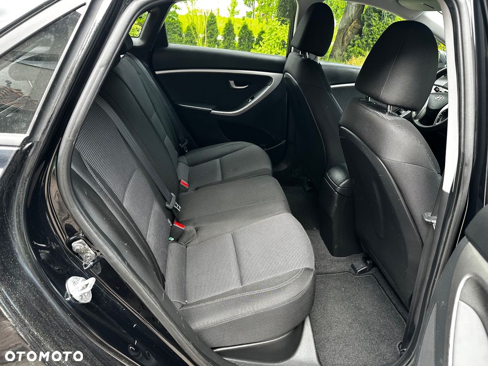 Hyundai i30 1.4 Premium - 17