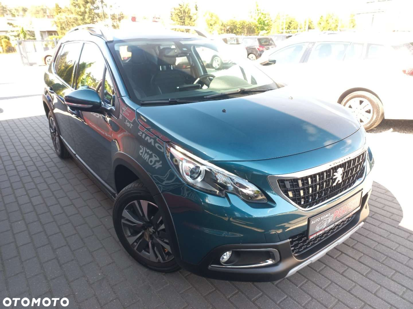 Peugeot 2008 - 4