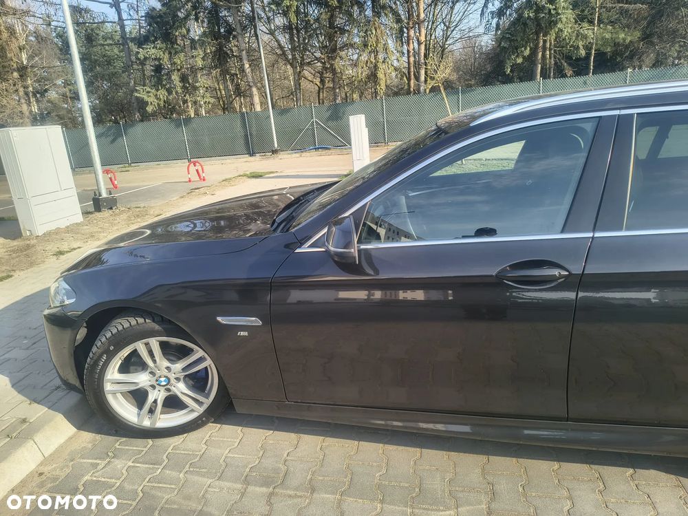 BMW Seria 5 520d M Sport - 6