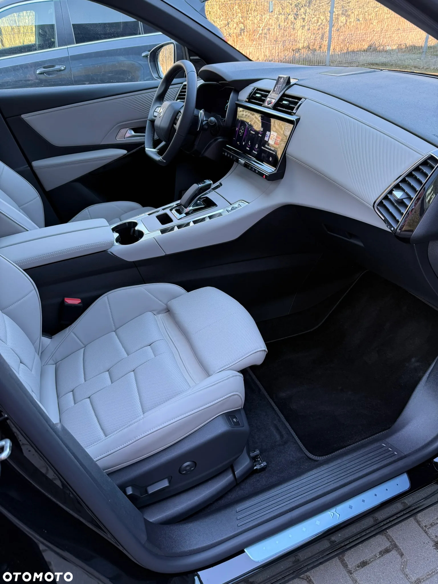 DS Automobiles DS 7 Crossback 1.6 E-Tense 4x4 Etoile - 12