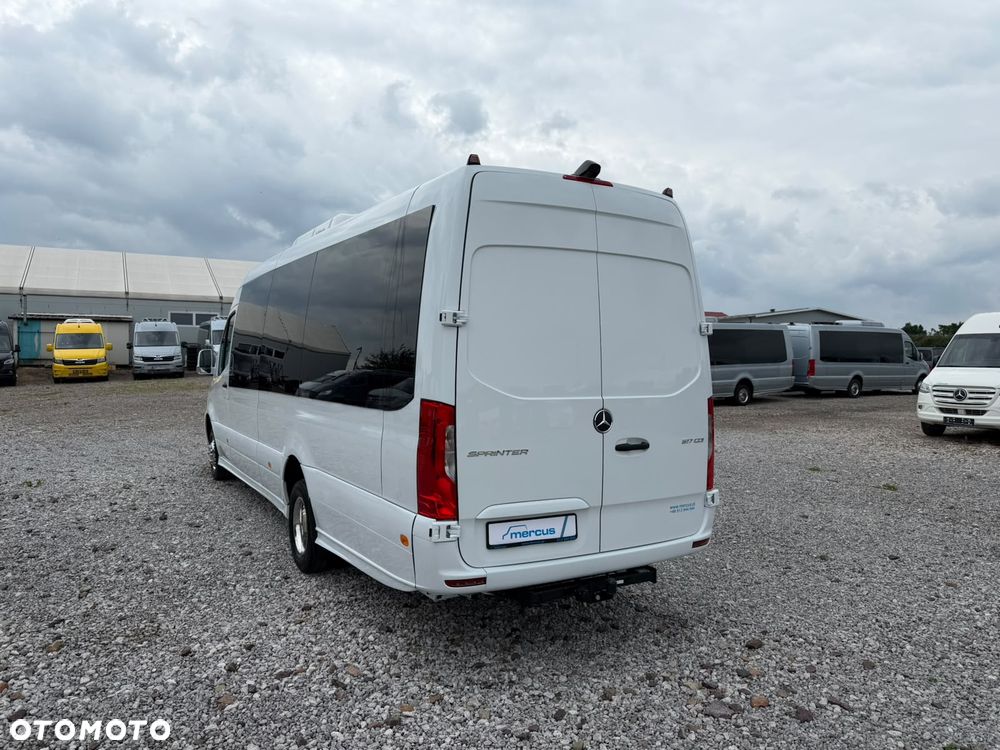 Mercedes-Benz Sprinter 517 - 8