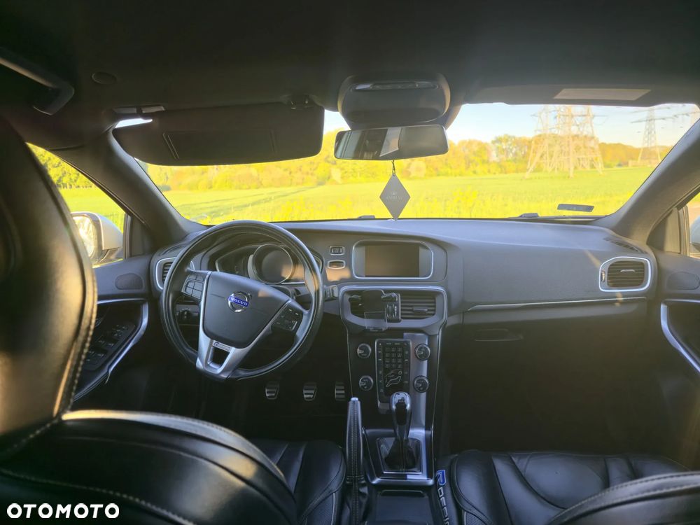 Volvo V40 D4 RDesign - 16