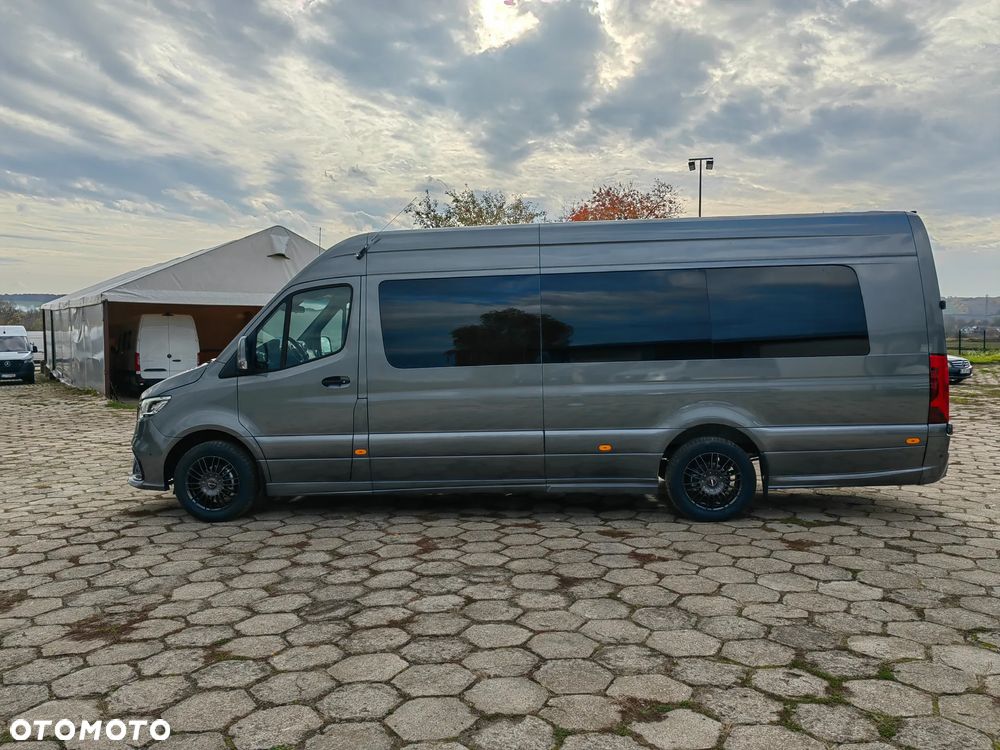 Mercedes-Benz Sprinter - 14