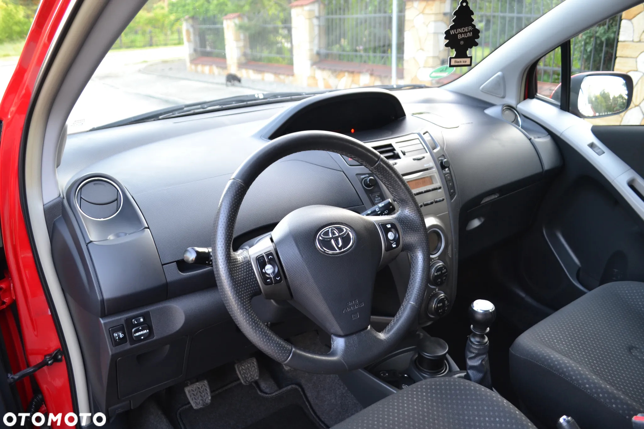 Toyota Yaris - 13
