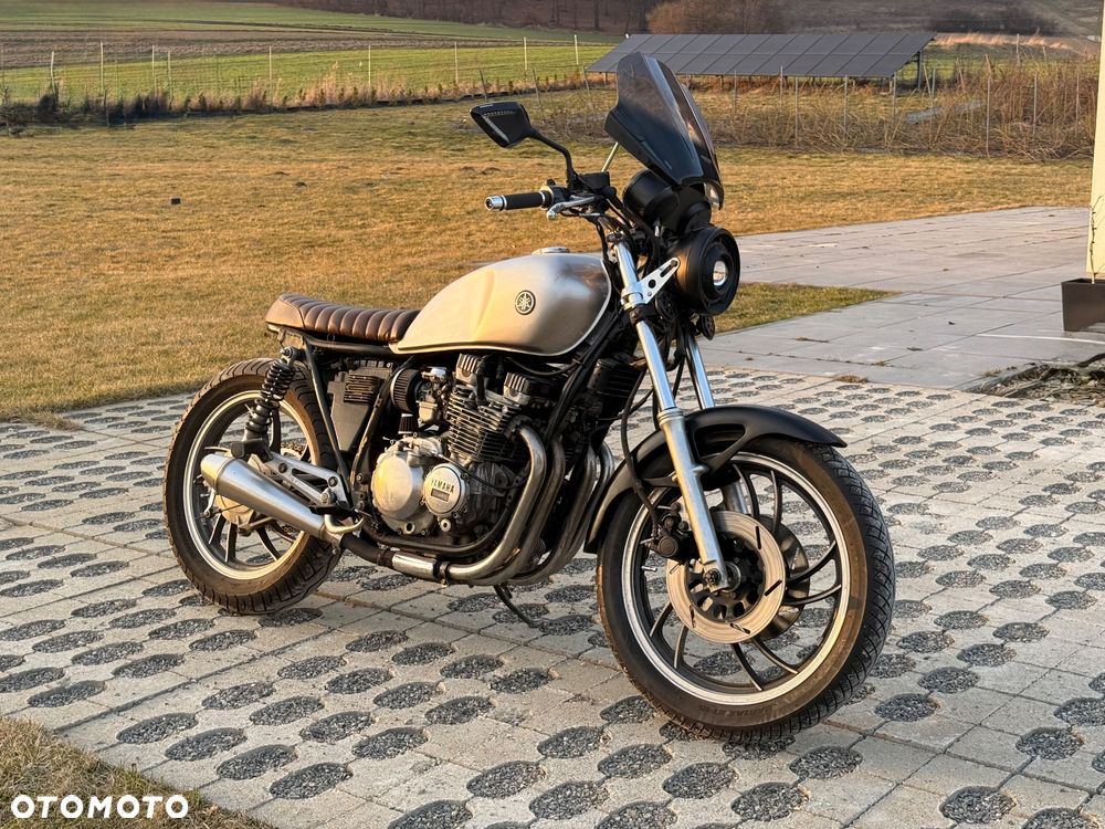 Yamaha XJ - 4