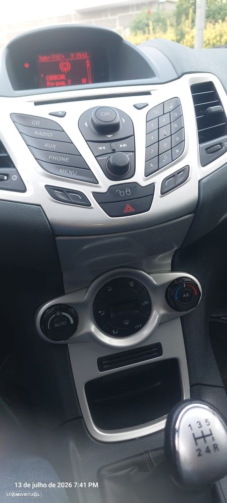 Ford Fiesta 1.25 Titanium - 9