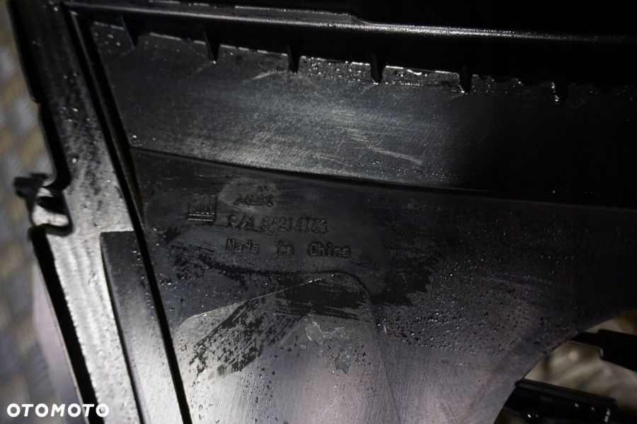 CADILLAC XT6 2020 - 2023 Atrapa Przód Grill Chrom USA - 10