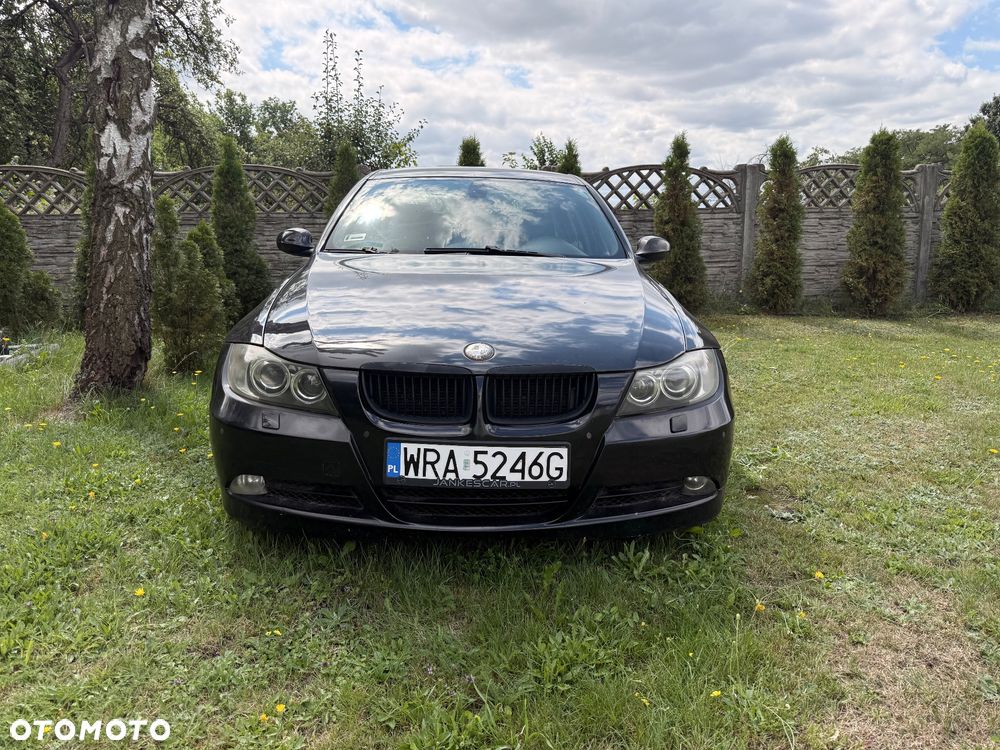 BMW Seria 3 325i - 4