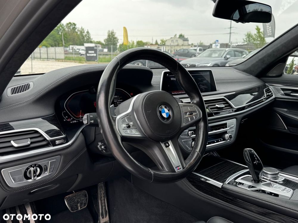 BMW Seria 7 - 11