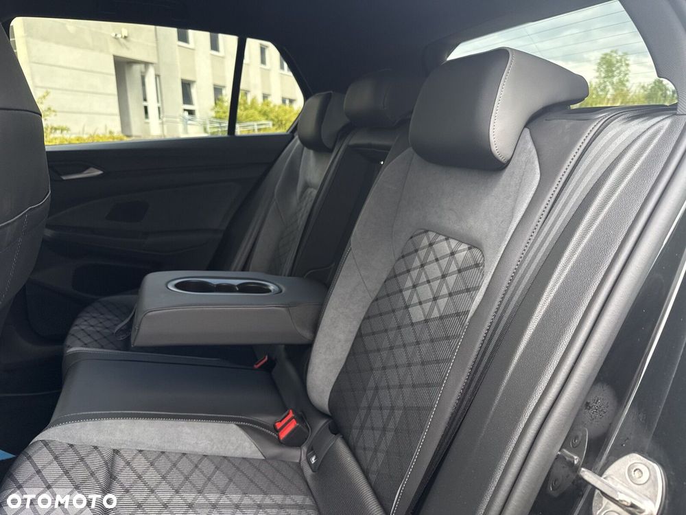 Volkswagen Golf 1.5 eTSI EVO R-Line DSG - 33